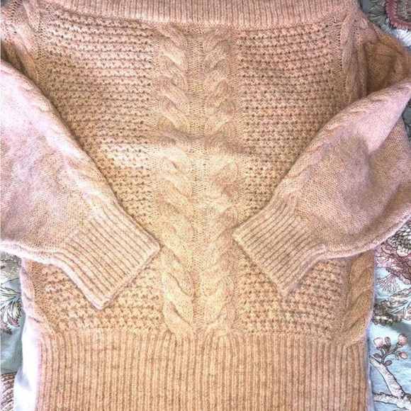 Sleeping on Snow off the shoulder blush rose cable knit sweater - Picture 5 of 5